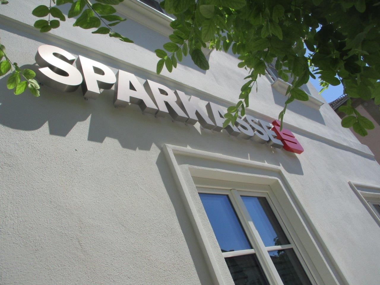 Sparkasse Einzelbuchstaben Edelstahl Rückleuchter