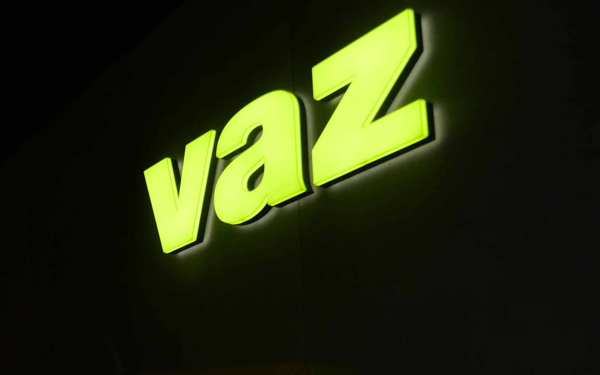 vaz Einzelbuchstaben Front- und Rückleuchter grün leuchtend