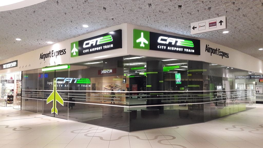 City Airport Train CAT Leuchtschild