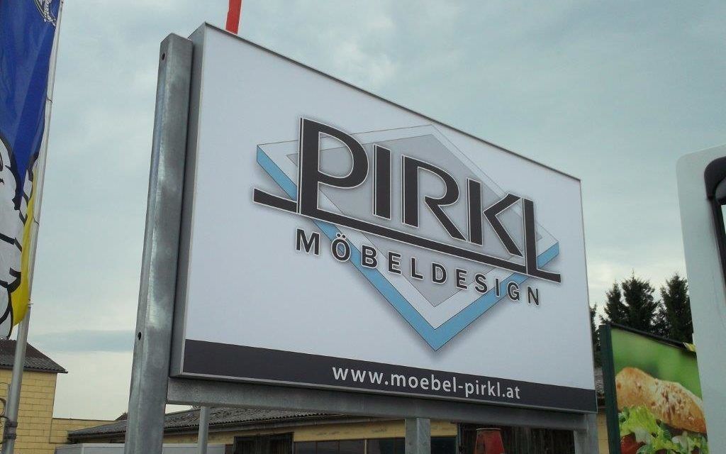 Pirkl Möbeldesign Spannfolienschild