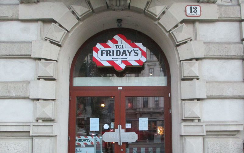 T.G.I. Friday's Sonderform Leuchtschild