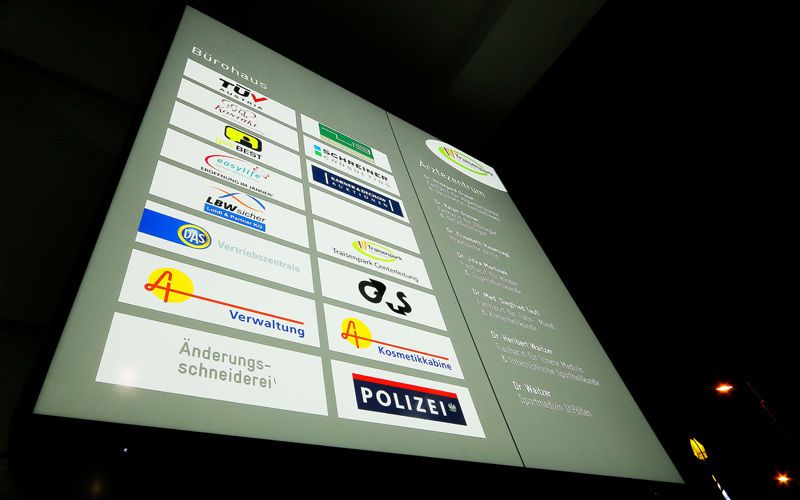 Traisenpark Bürohaus Leuchtschild
