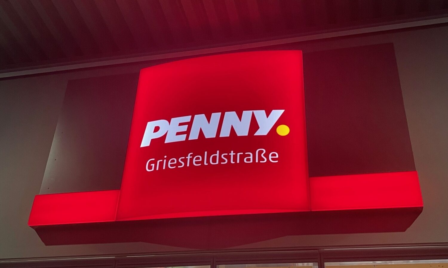Leuchtschild Penny Griesfeldstraße