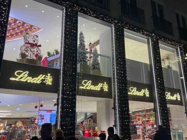Lindt & Sprüngli – Premium Front- und Seitenleuchter
