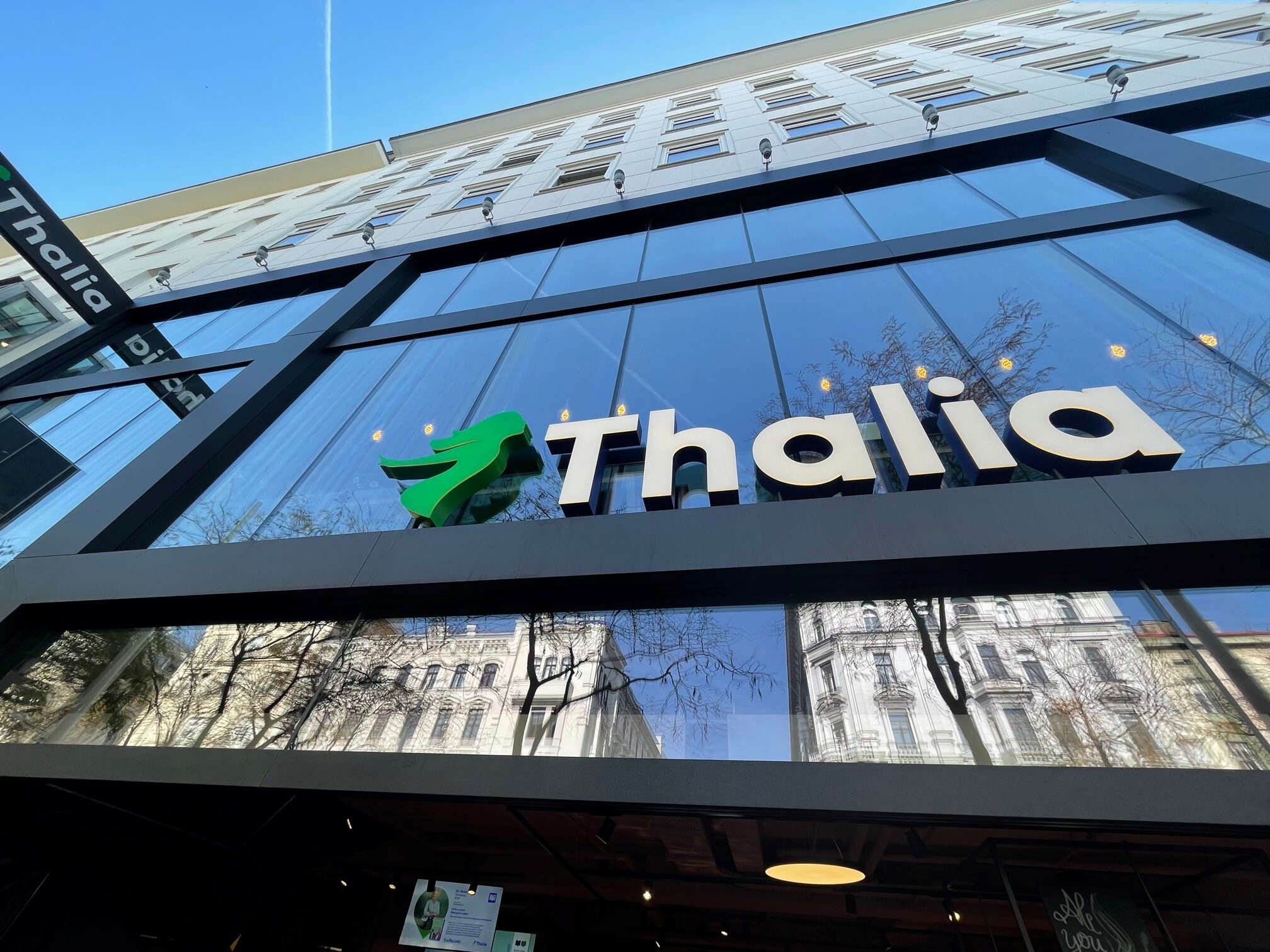 THALIA Mariahilferstraße – Detailansicht der Portalfassade bei Tag