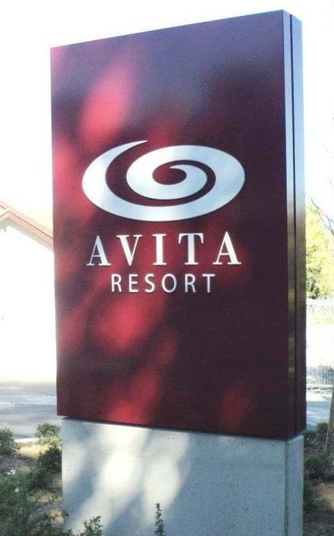 Avita Resort Pylon