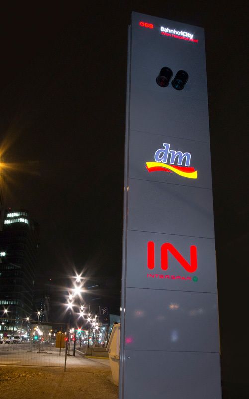 BahnhofCity Pylon