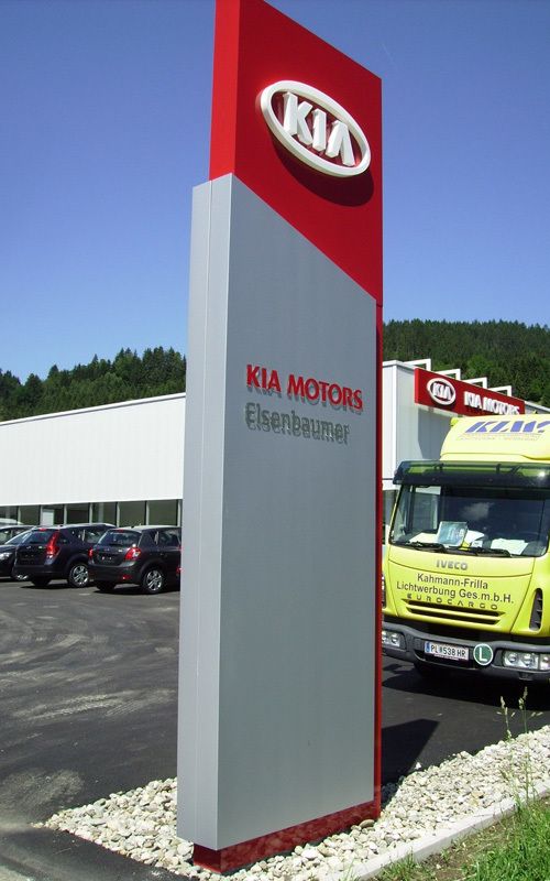 KIA Motors Eisenbaumer Pylon